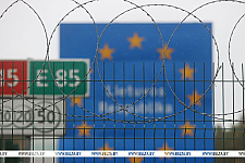 СМИ: пока Литва воюет с "воздухом" и закрывает границу, страдают простые люди СМИ: пока Литва воюет с "воздухом" и закрывает границу, страдают простые люди