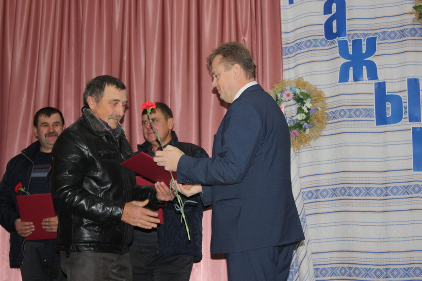 Lerpshy_tokar_Valery_Skavarodka.jpg Lerpshy_tokar_Valery_Skavarodka.jpg