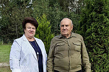 С 80-летним юбилеем Станислава Савицкого поздравили совет ветеранов и профсоюз образования