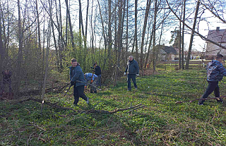 Сотрудники РОВД присоединились к республиканскому субботнику
