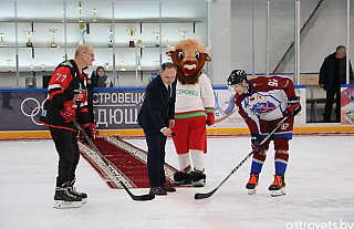 Спешите посетить Рождественский турнир по хоккею: мощно, захватывающе, эмоционально