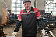 Амаль паўстагоддзя працуе на кардоннай фабрыцы гонар Астравецкага раёна Уладзімір Лазарэвіч