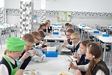 Дети рассуждают о еде в школьной столовой