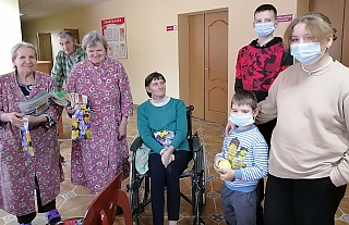 Кого навещают юные читатели и библиотекарь в Михалишковской больнице