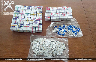 Гродненские таможенники изъяли у гражданина Молдовы более 2 тыс. сим-карт операторов европейских стран, предназначенных для реализации на территории ЕАЭС мошеннических и противоправных действий