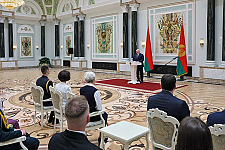 Александр Лукашенко заявил о планах провести серьезную донастройку в системе образования 