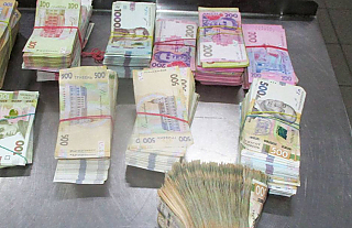 Гражданка Украины пыталась вывезти из Беларуси в тайнике более $37 тыс. в эквиваленте