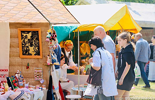 Окунуться в мир народного искусства в третий день фестиваля национальных культур приглашали мастера Гродненской области