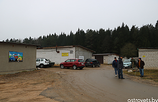 Инициатива жителей: к гаражам в Островце положили асфальт