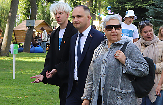 Фотофакт. Председатель райисполкома Сергей Медзвецкас посетил интерактивную зону