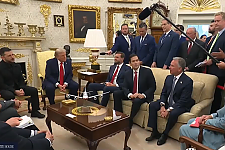 В Белом доме проходит встреча Трампа и Зеленского 