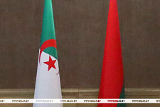 Александр Лукашенко направился с официальным визитом в Алжир