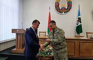 Геннадий Бычко получил нагрудный знак «За дапамогу органам пагранічнай службы»