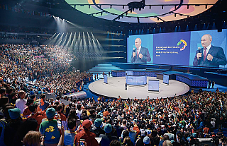 Обмен опытом, шествие народов мира, Владимир Путин на закрытии – как островчане в Сочи побывали