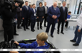 "Добрый день, Кулибины!" Александр Лукашенко пообщался с юными техниками и изобретателями, оценил их разработки