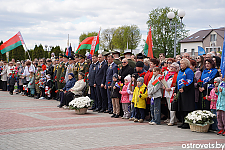 Поклонимся великим тем годам: торжественный митинг ко Дню Победы прошёл у памятника советским воинам и партизанам