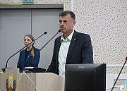 О чём островецкая молодёжь говорила с председателем районного Совета депутатов