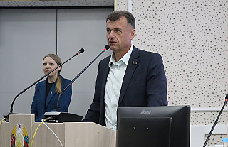 О чём островецкая молодёжь говорила с председателем районного Совета депутатов