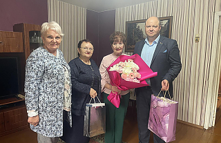 За преданность музыке и в связи с юбилеем