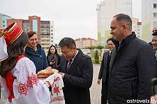 Островетчину посещает делегация китайского города Цюнхай