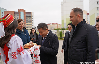Островетчину посещает делегация китайского города Цюнхай