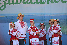 «Кемелина» зажигательно поздравила с Днём Независимости