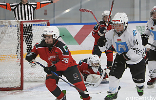 Хоккей с шайбой: «Островец» против «Береза-Брест»