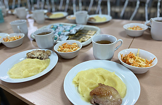 Планёрка у председателя: как работают сферы сельского хозяйства, образования и ЖКХ