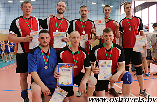 Волейболисты Островецкого района стали серебряными призерами на чемпионате Гродненской области по волейболу