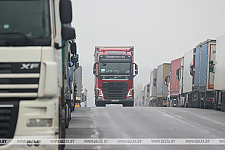 ГПК: около 3 тыс. фур на границе ожидают въезда в Польшу 