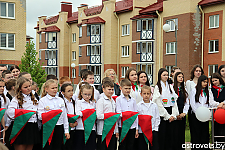 Молодая Беларусь: юные островчане стали октябрятами и пионерами