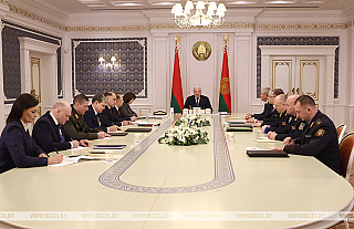 Александр Лукашенко: для ИП надо еще раз разъяснить, каким путем мы будем двигать их к цивилизованной торговле