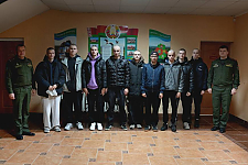 Островецкие призывники отправились служить  Островецкие призывники отправились служить