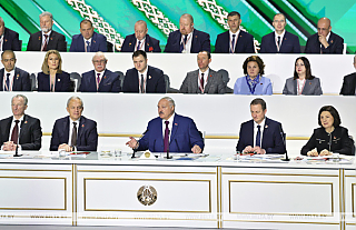 Александр Лукашенко на ВНС: кроме Беларуси, нет в мире для нас другой светлой, доброй, любимой нами и любящей нас земли