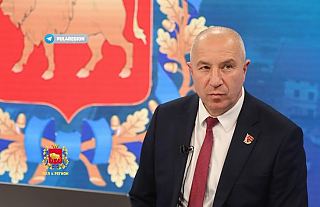 Более 150 вопросов поступило от жителей Гродненского региона Юрию Караеву во время прямого эфира 