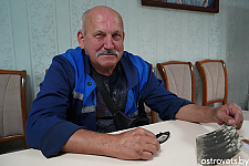 Па сцяжынцы да школьнага парога Лынкішскай школы прайшоўся яе былы вучань Генрых Лукашэвіч 