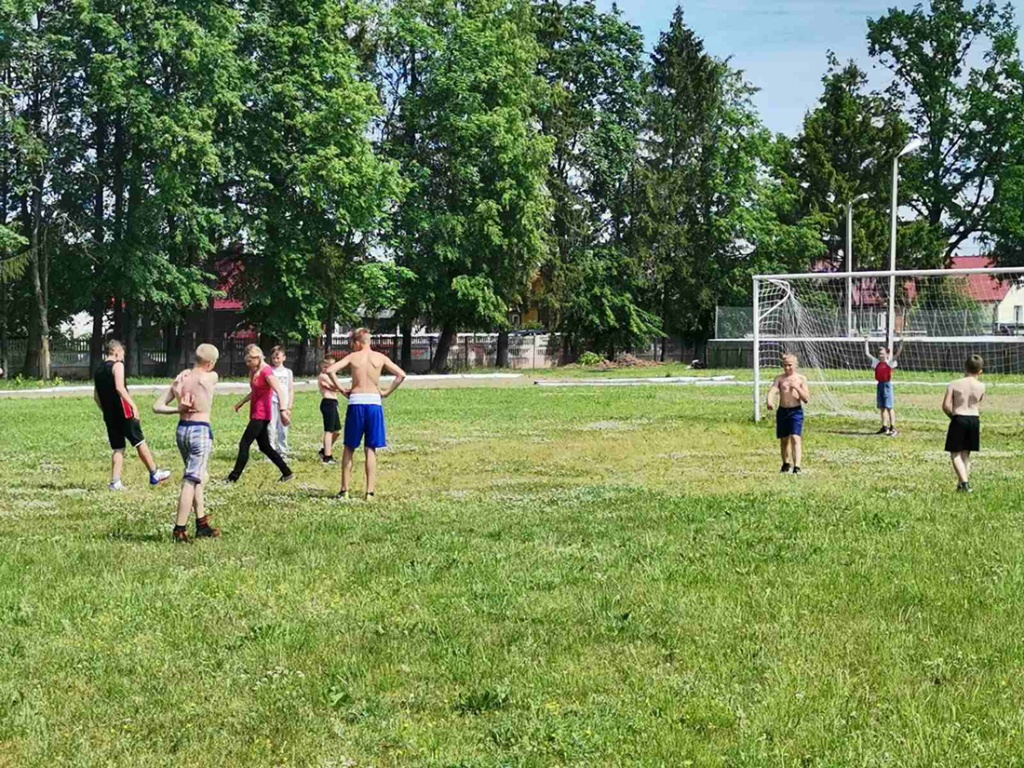 Спортивный лагерь бадминтон. Спортивный лагерь Олимпиец. Олимпиец Курск лагерь. Детский спортивно-оздоровительный лагерь «Олимпиец». Спортивный лагерь Олимпиец Новосибирск.