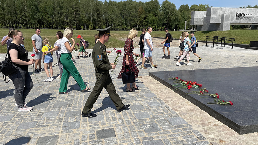 Хатынь схема комплекса