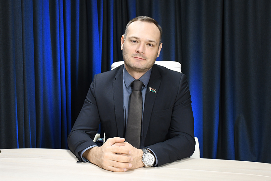 Политический аналитик Вадим Боровик