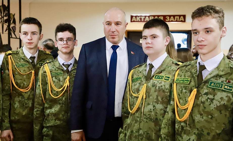 Герой служивший военным врачом в индии. Герой служивший военным врачом в индии