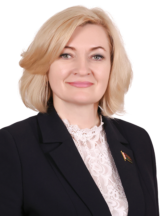 Член Постоянной комиссии по жилищной политике, торговле и строительству Палаты представителей Елена Хиля